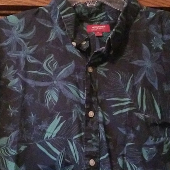 Mens Xxl hawaiian style button down shirt - Picture 2 of 6